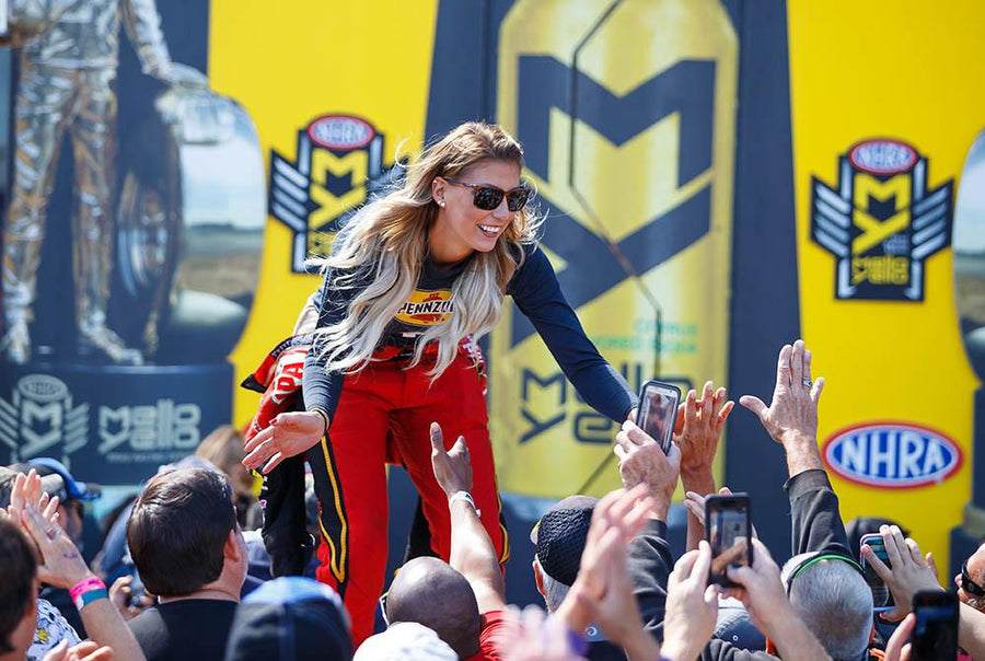 Leah Pritchett racing photo 57